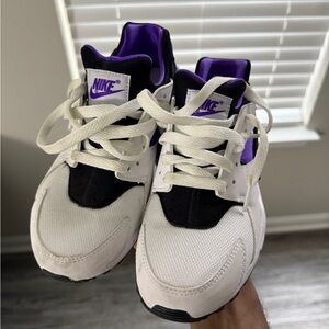 Nike Black and White Sneakers with Purple Highlights